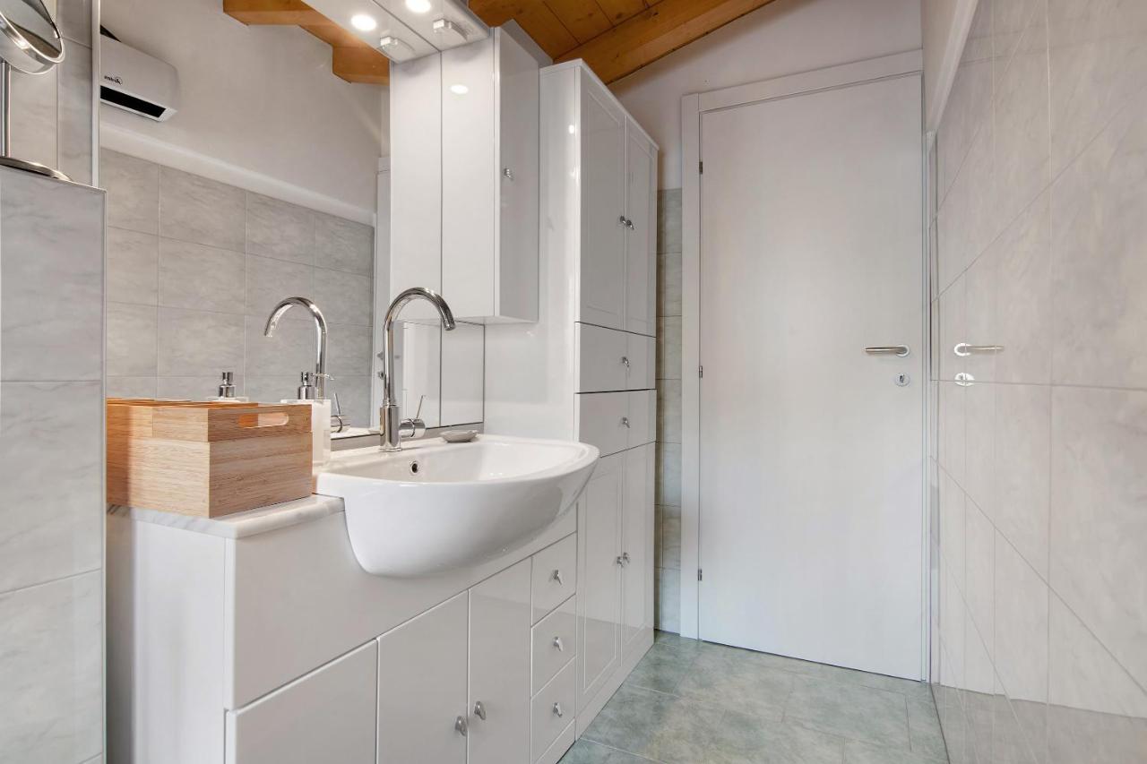 Fogazzaro Lake View Apartment Oria  Екстер'єр фото